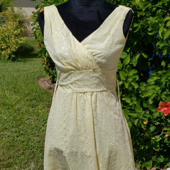 💐Blue Sage beautiful yellow dress - Picture 2 of 8